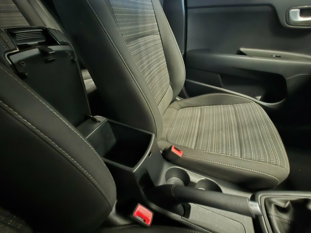 Kia Stonic 2 Red #24