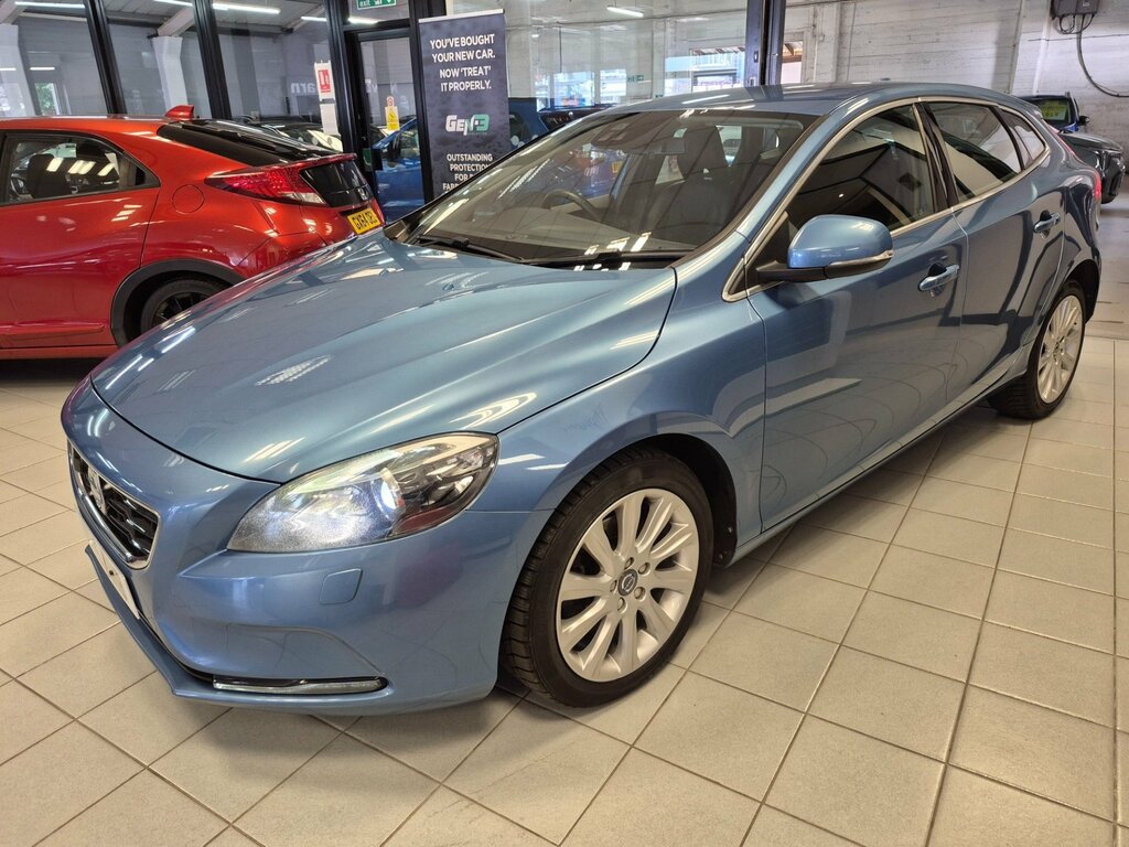 Volvo V40 2.0 D2 Se Lux Nav Hatchback Euro Blue #5