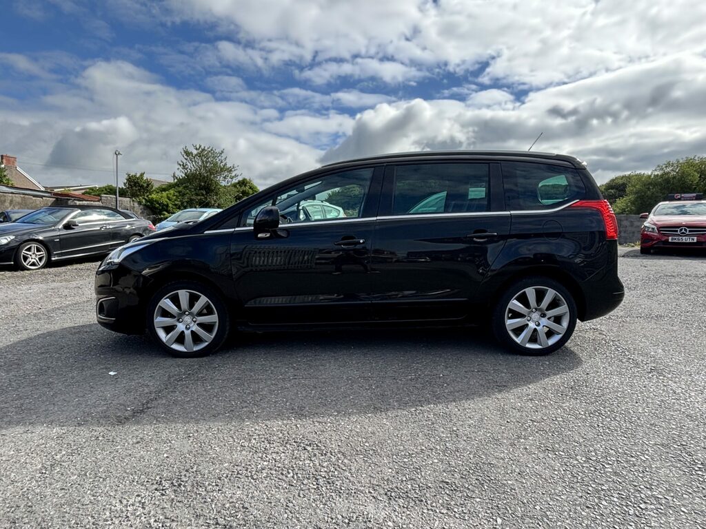 Peugeot 5008 Mpv 1.6 E-hdi Allure 201515 White #7