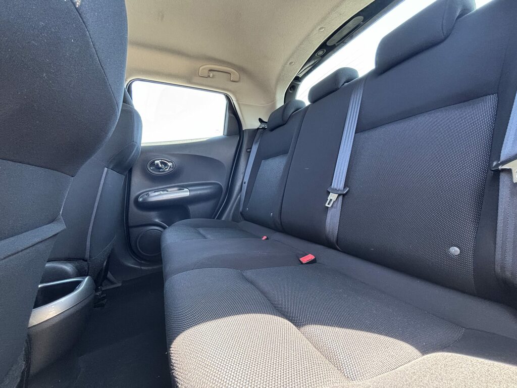 Nissan Juke Hatchback Black #13