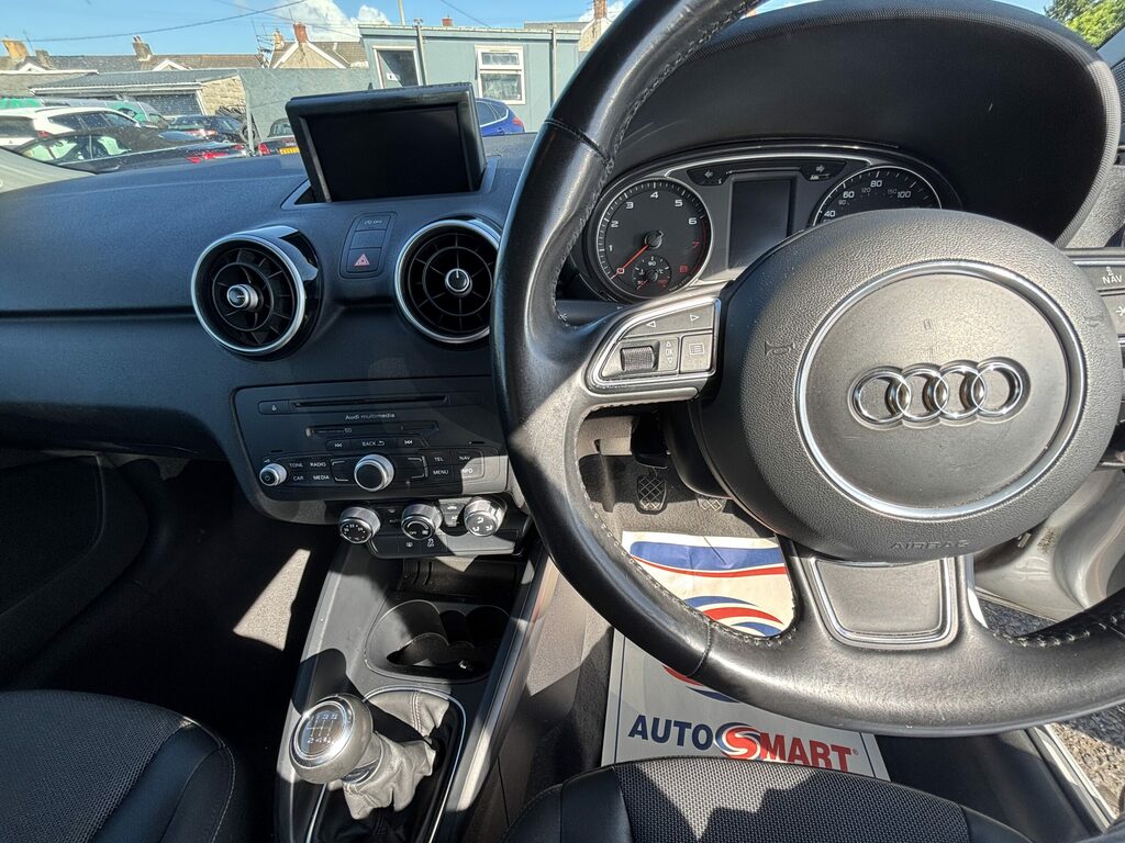Audi A1 1.2 Tfsi Sport Euro 5 Ss Red #16