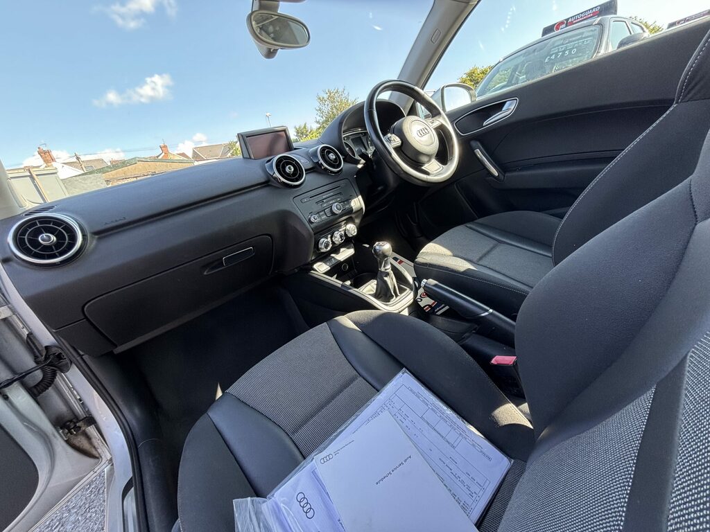 Audi A1 1.2 Tfsi Sport Euro 5 Ss Red #19