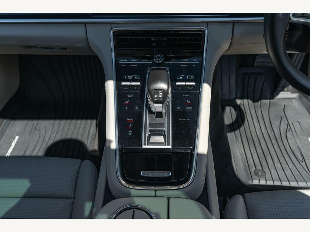 Porsche Panamera 2.9 L 4 E-hybrid Sport Turismo Platinum Edition Se  #53