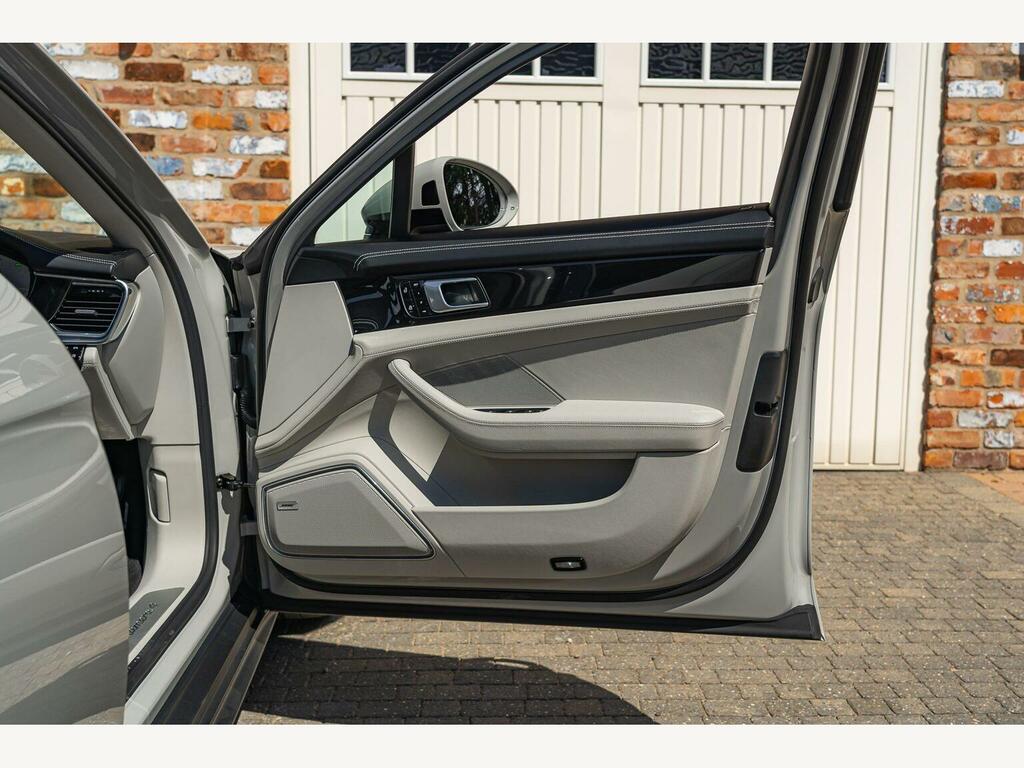 Porsche Panamera 2.9 L 4 E-hybrid Sport Turismo Platinum Edition Se  #35