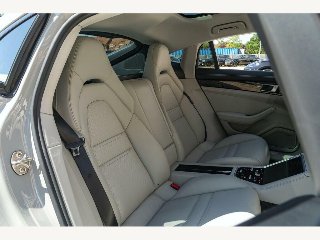 Porsche Panamera 2.9 L 4 E-hybrid Sport Turismo Platinum Edition Se  #22