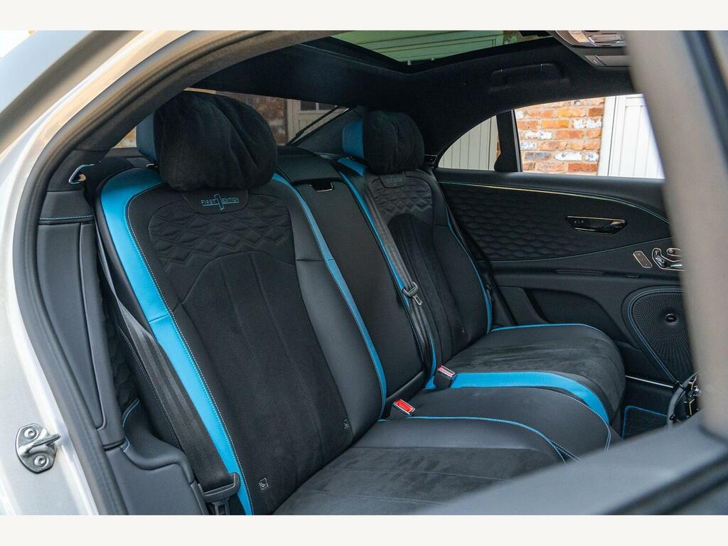 Bentley Flying Spur 4.0 V8 Hybrid Speed First Edition Black #25
