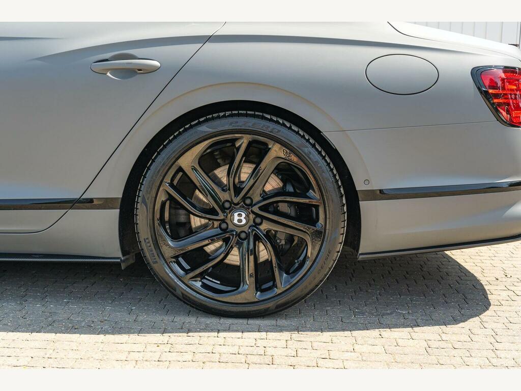 Bentley Flying Spur 4.0 V8 Hybrid Speed First Edition Black #12