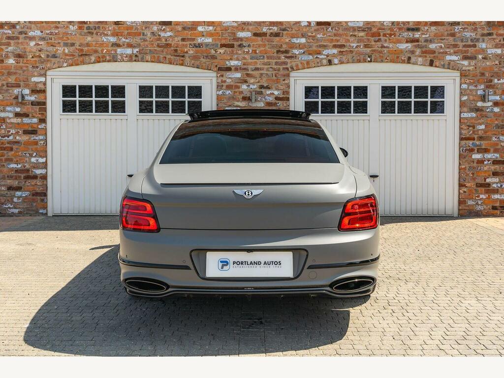 Bentley Flying Spur 4.0 V8 Hybrid Speed First Edition Black #13