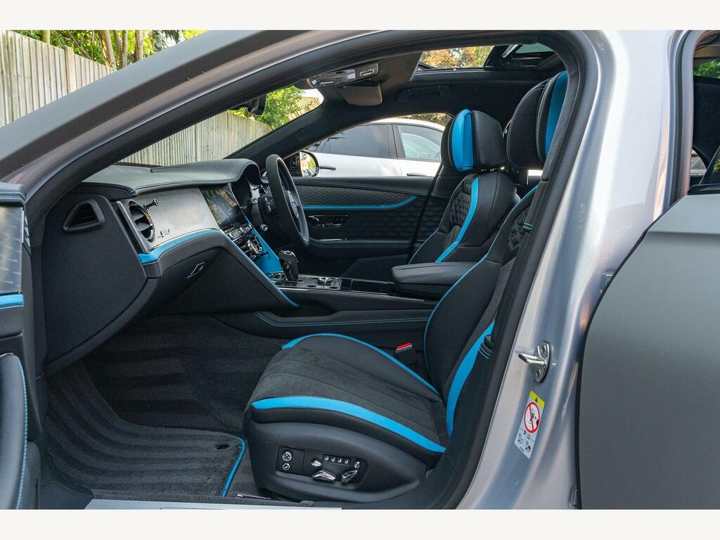 Bentley Flying Spur 4.0 V8 Hybrid Speed First Edition Black #30