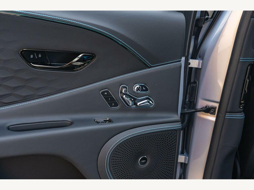 Bentley Flying Spur 4.0 V8 Hybrid Speed First Edition Black #36