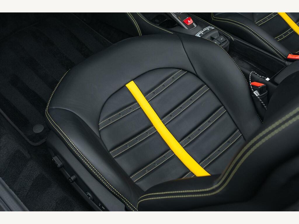 Ferrari 488 Spider 3,902 cc Red #31