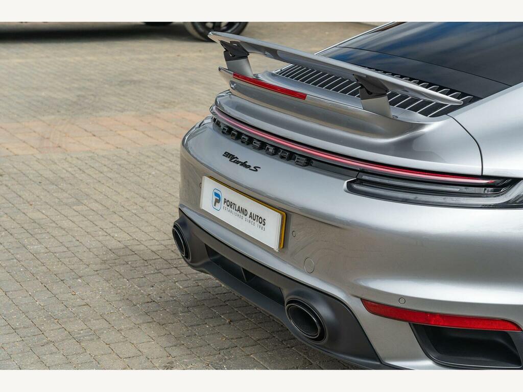 Porsche 911 Turbo S U1062 #16