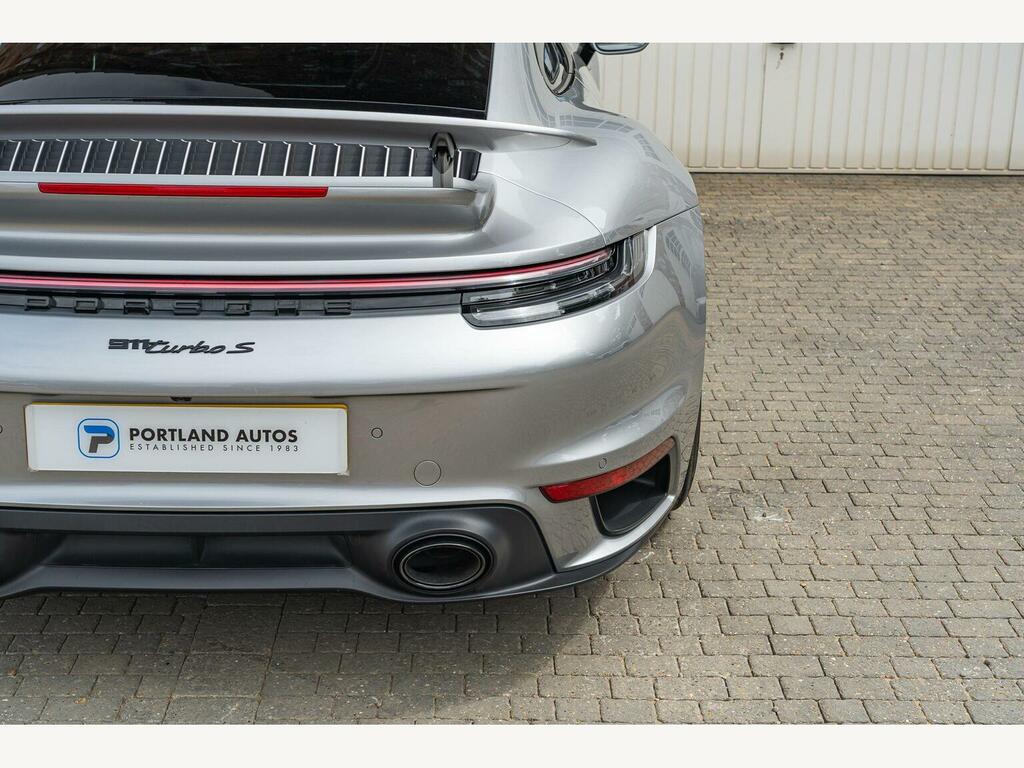 Porsche 911 Turbo S U1062 #18