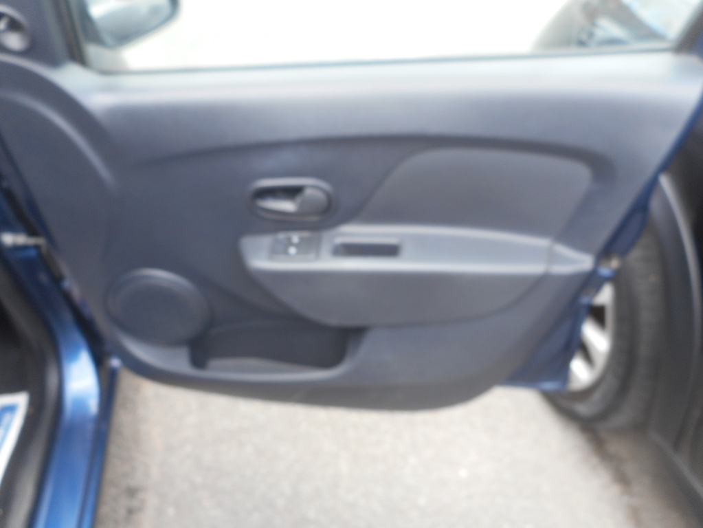 Dacia Sandero Dacia Sandero 0.9 Tce Comfort White #14