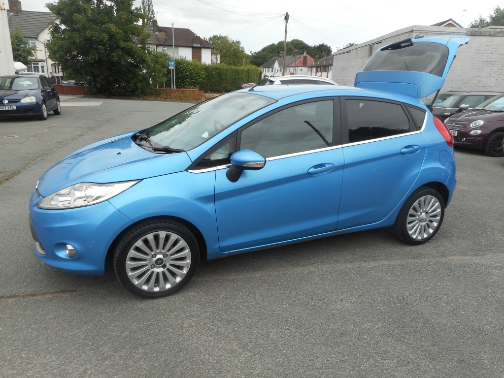 Ford Fiesta 1.4 Titanium DE10GXS Blue #5