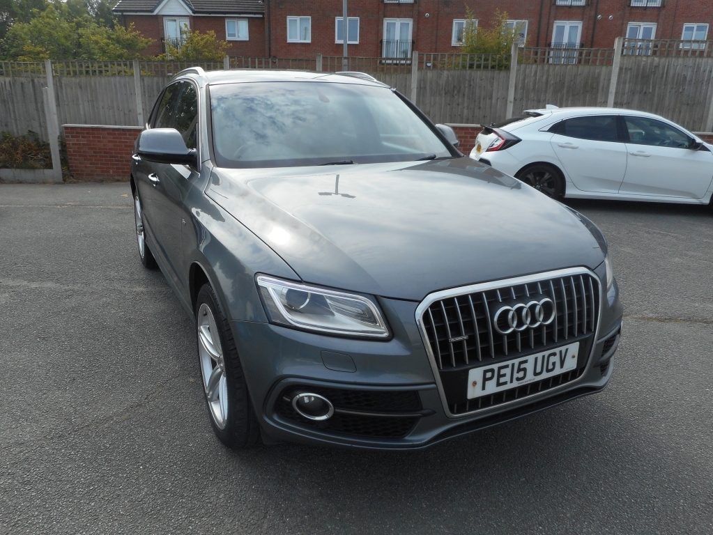 Audi Q5 Audi Estate Special Edition 2.0T Fsi 230 Quattro Black #1