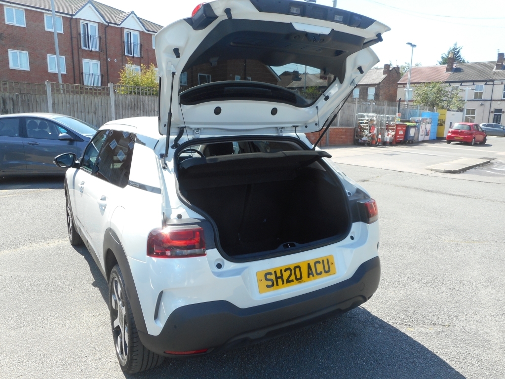 Citroen C4 Cactus 1.2 Puretech Flair S S White #4
