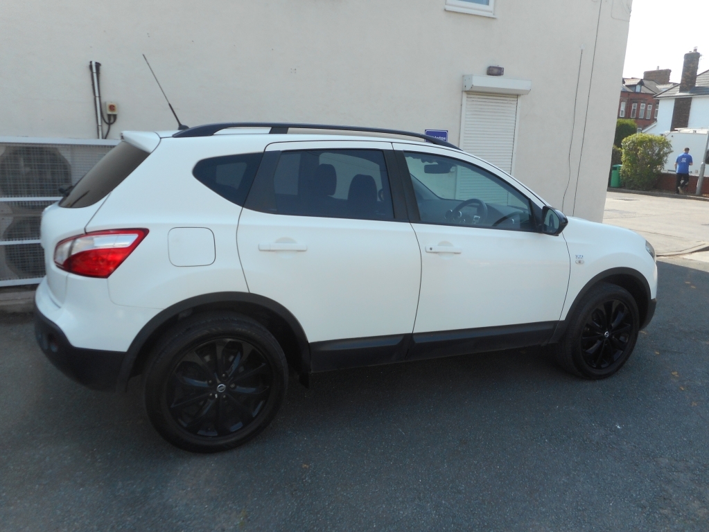 Nissan Qashqai 1.5 Dci Visia 2Wd Euro 5 White #2