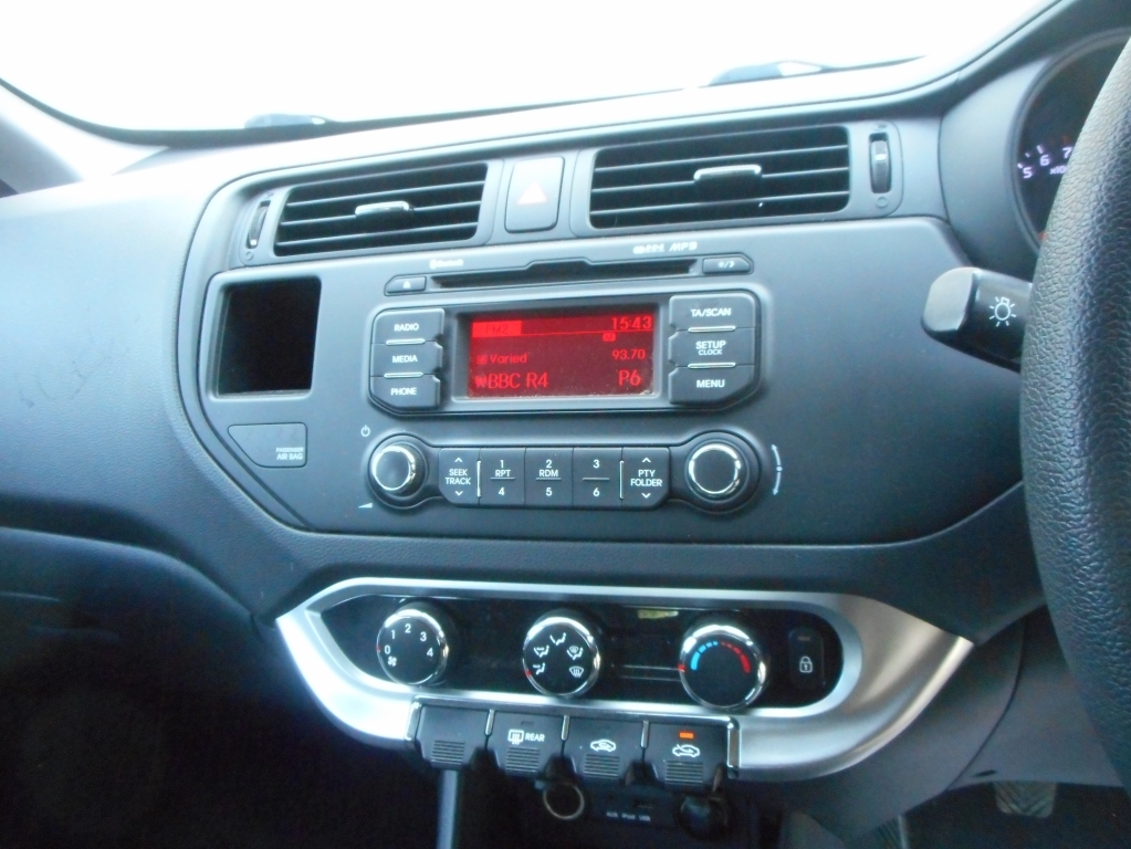 Kia RIO Ecodynamics 2 Hatchback Blue #21