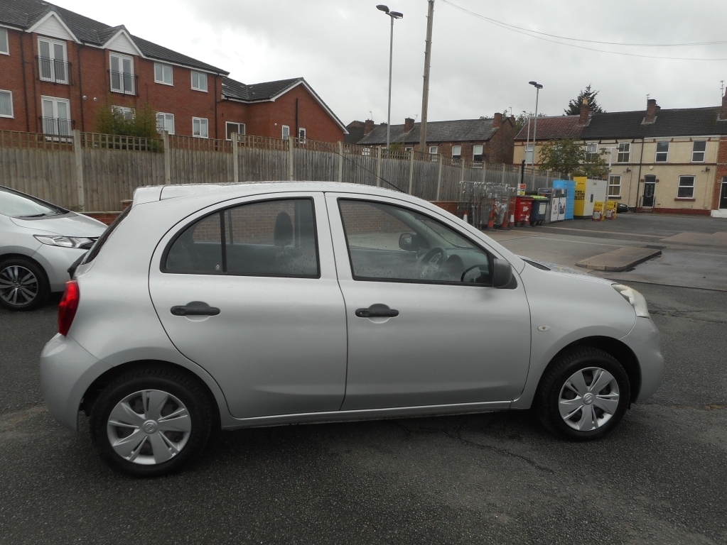 Nissan Micra 1.2 Visia Silver #2