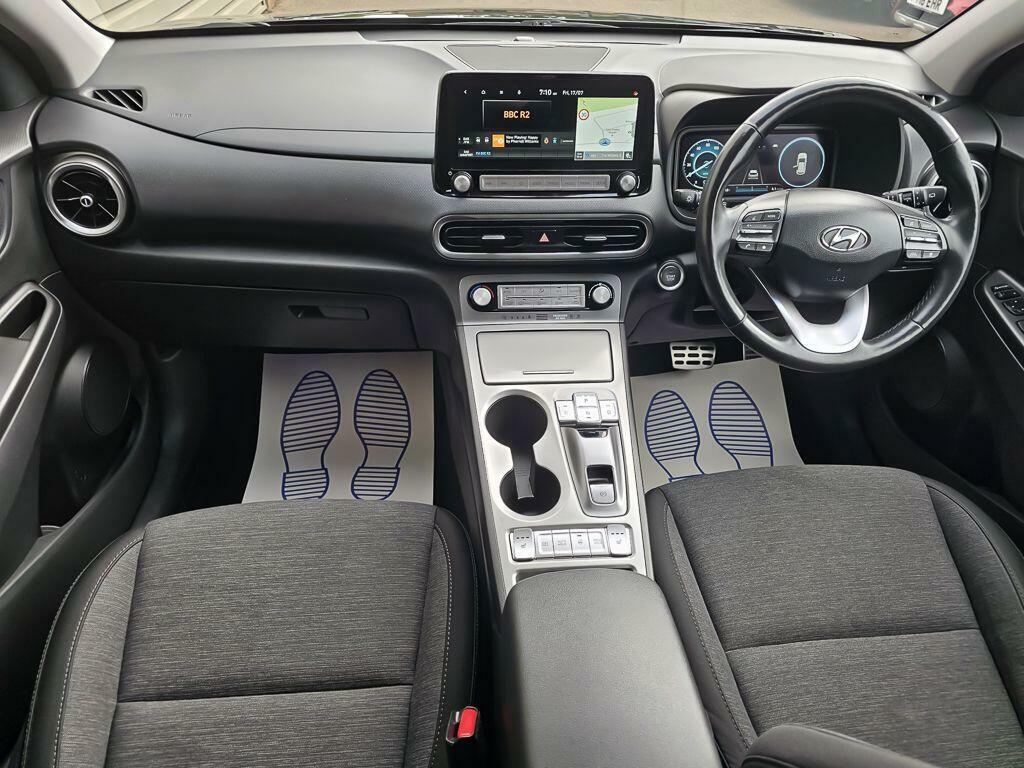 Hyundai Kona 39Kwh Premium 10.5Kw Charger BP21UYV Black #2