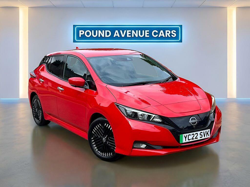 Nissan Leaf N-connecta Red