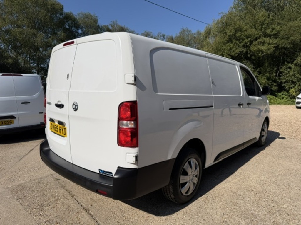 Vauxhall Vivaro Turbo D 2900 Dynamic White #6