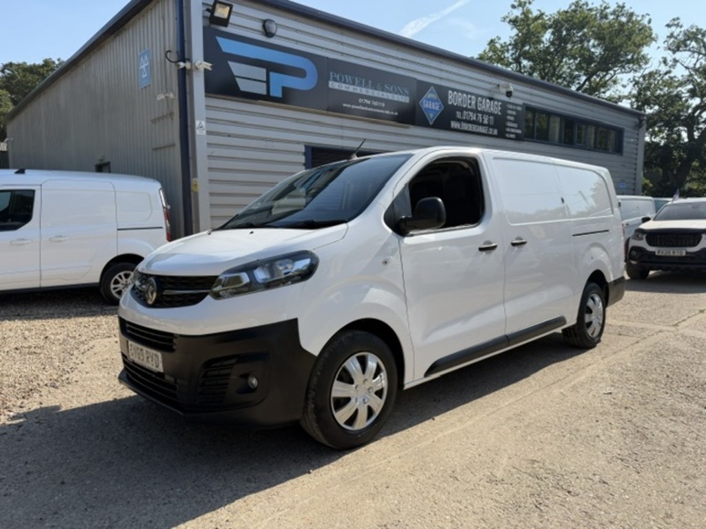 Vauxhall Vivaro Turbo D 2900 Dynamic White