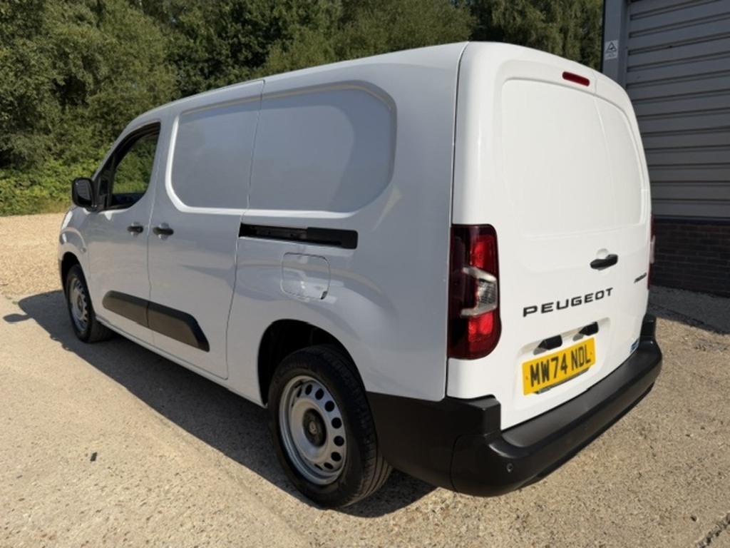 Peugeot Partner Bluehdi 950 Professional White #5