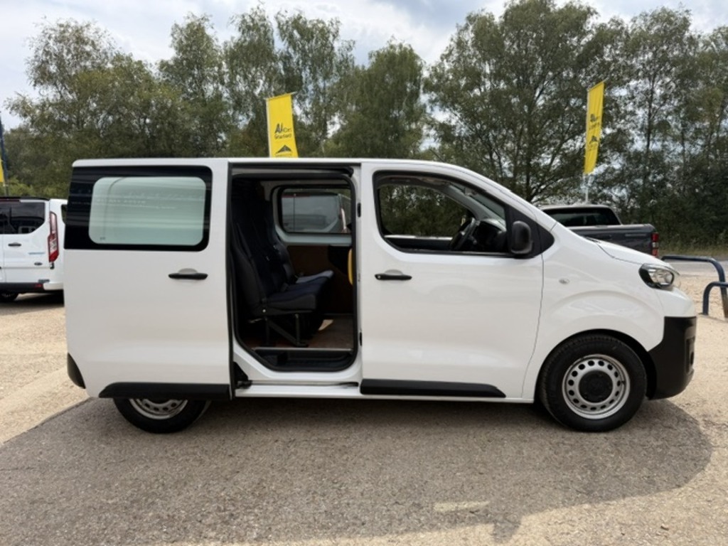 Peugeot Expert Bluehdi 1000 Professional MD70FSV White #3