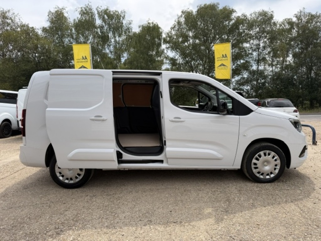 Vauxhall Combo Turbo D 2300 Pro White #3