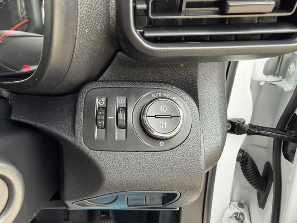 Vauxhall Combo 2300 1.5 Turbo D 100Ps H1 Pro Van Black #37