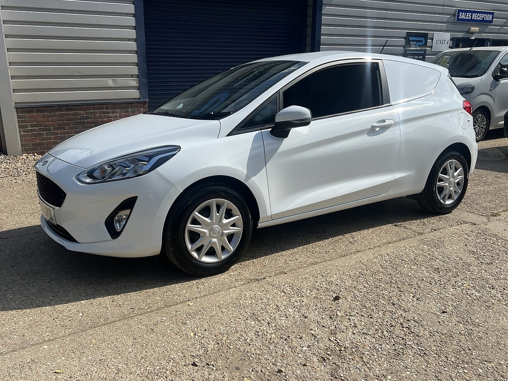 Ford Fiesta Tdci LE19UKN White #3