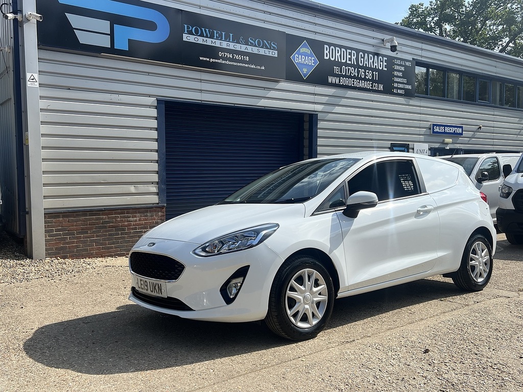 Ford Fiesta Tdci LE19UKN White #2