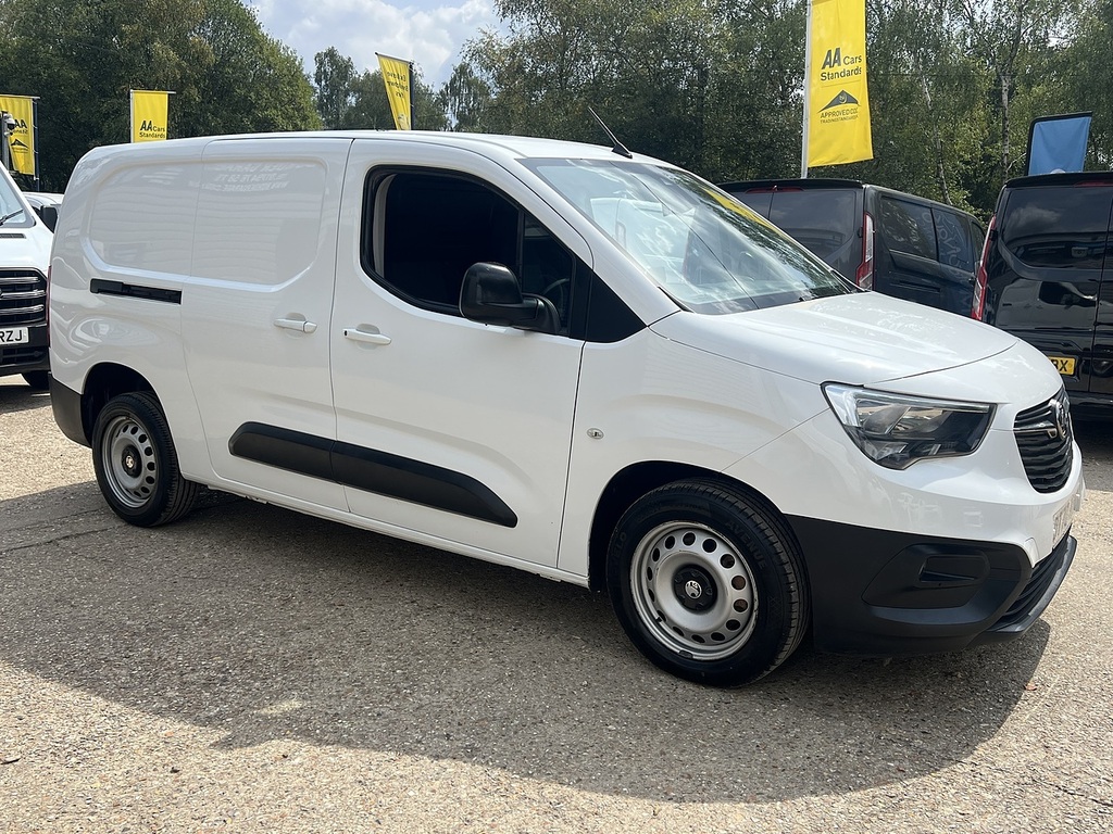 Vauxhall Combo 2300 1.5 Turbo D 100Ps H1 Sportive Van  #10