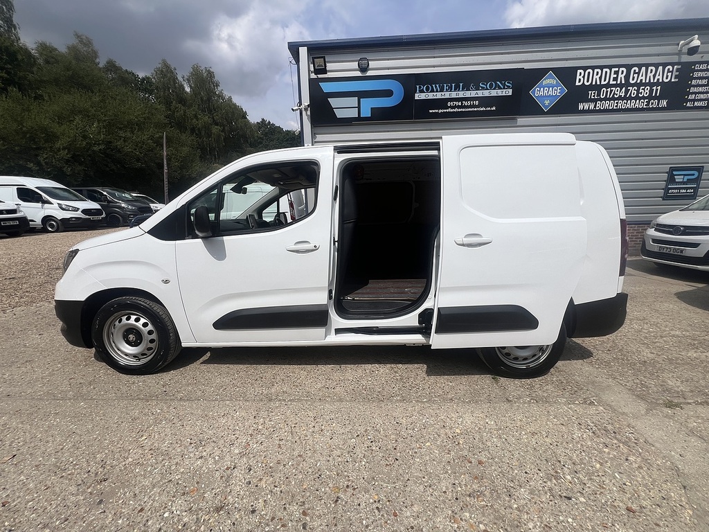 Vauxhall Combo 2300 1.5 Turbo D 100Ps H1 Sportive Van  #14