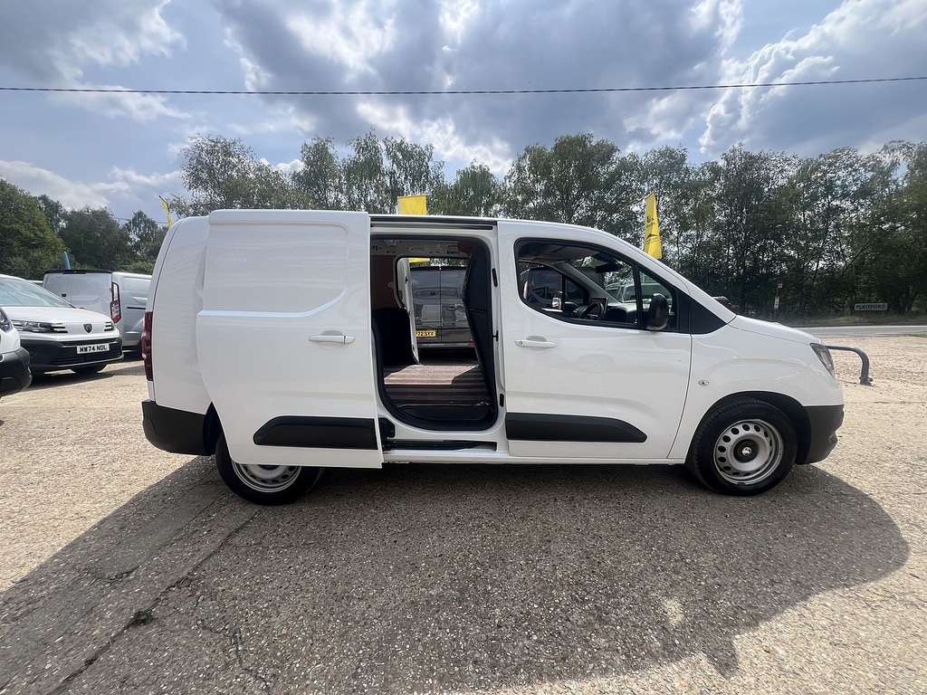 Vauxhall Combo 2300 1.5 Turbo D 100Ps H1 Sportive Van  #15