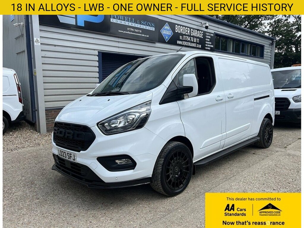 Ford Transit Custom 300 Limited Sports Pack White