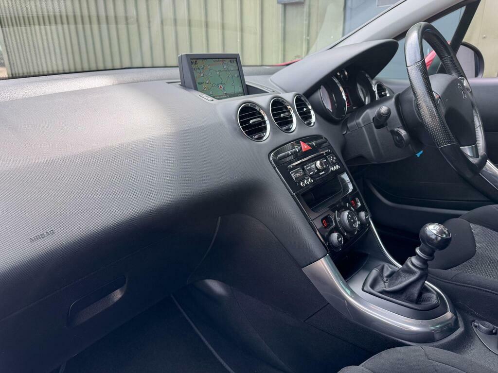 Peugeot 308 CC 1.6 E-hdi Active Euro 5 S S Red #4