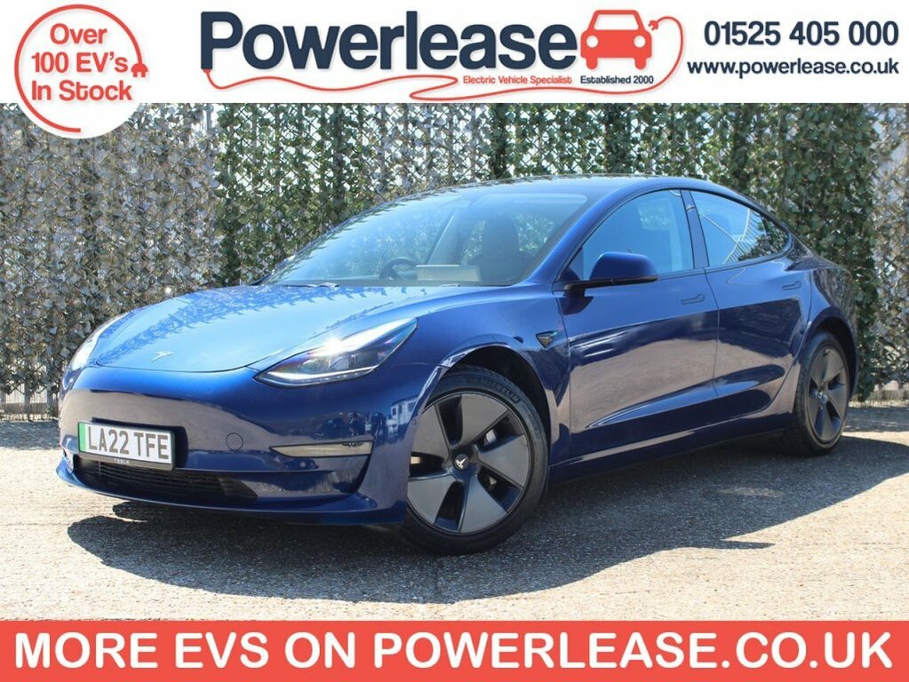 Tesla Model 3 Saloon Blue