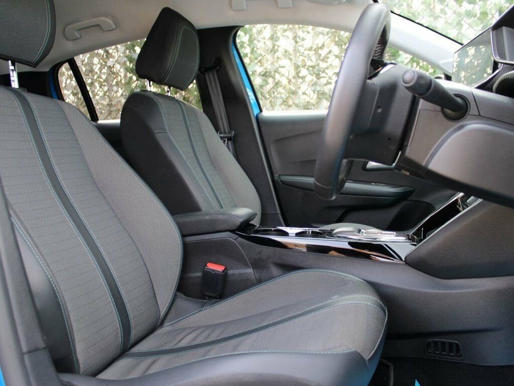 Peugeot e-208 50Kwh Gt Premium 7Kw Charger  #9