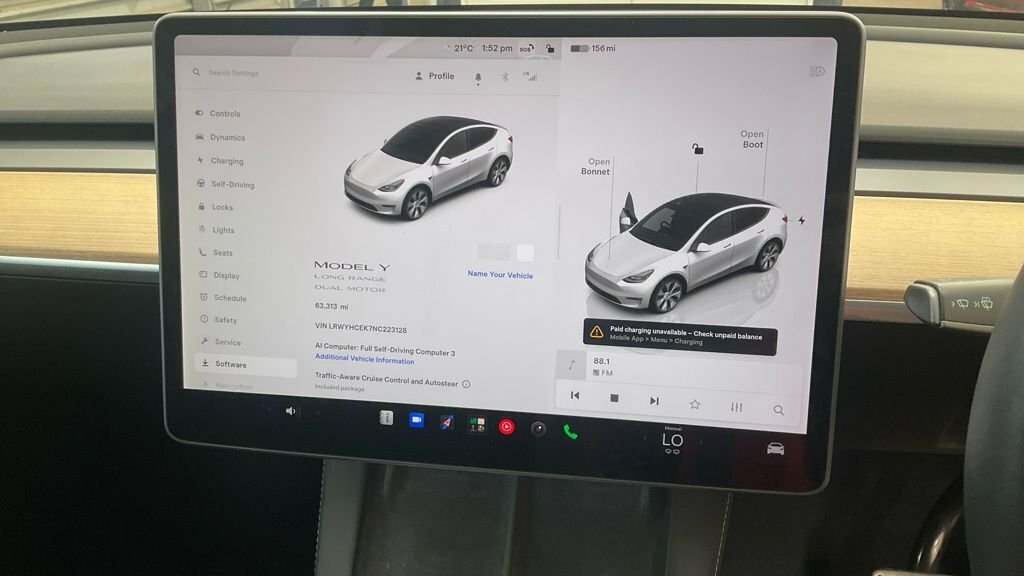 Tesla Model Y Suv AJ71VUT White #3