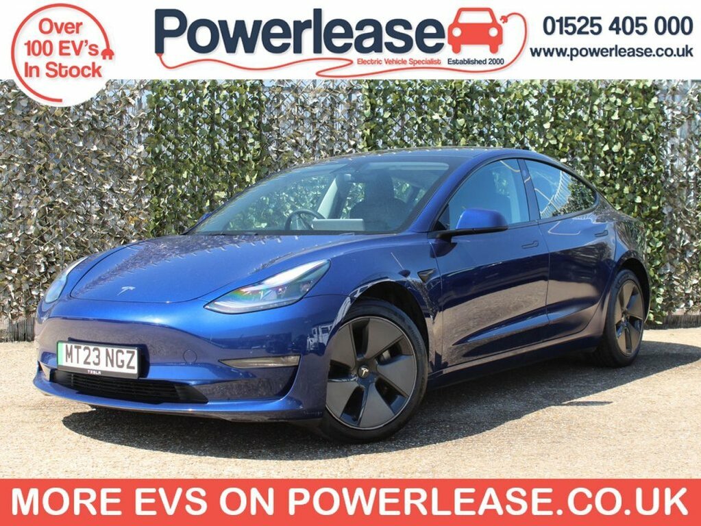 Tesla Model 3 Saloon Blue