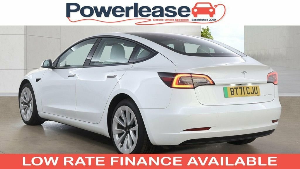 Tesla Model 3 Saloon White #2