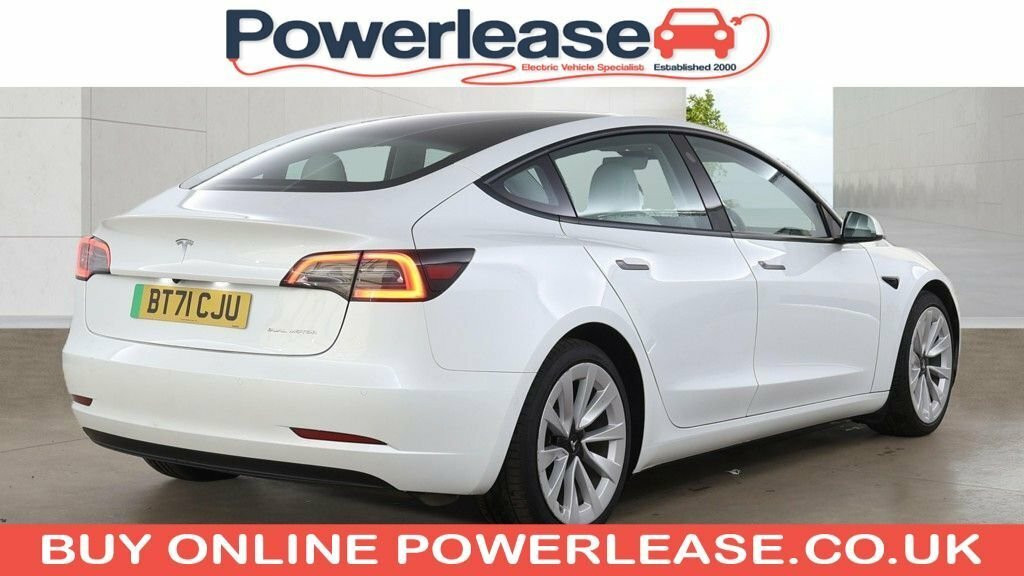 Tesla Model 3 Saloon White #3