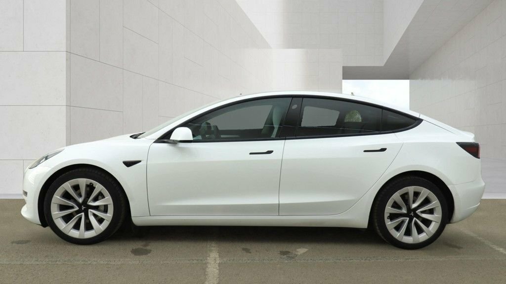 Tesla Model 3 Saloon White #3