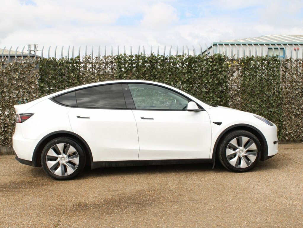 Tesla Model Y Suv AJ72CNV White #3