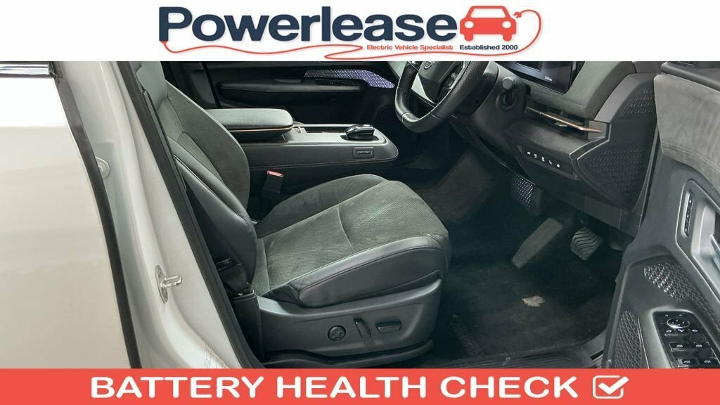Nissan Ariya Suv White