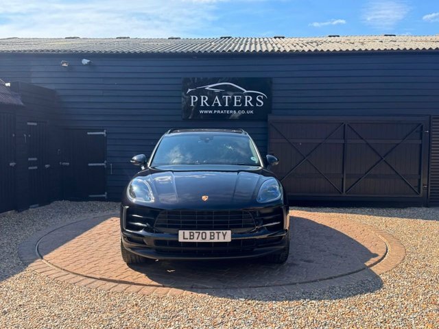 Porsche Macan Suv Pdk Black #4