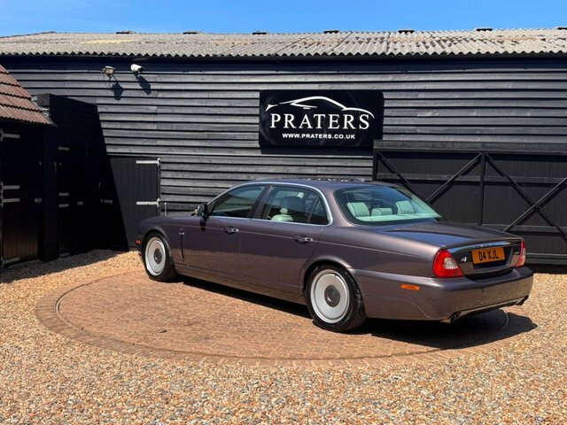 Jaguar XJ Saloon 2.7 Td Sport Premium 200808 Silver #17